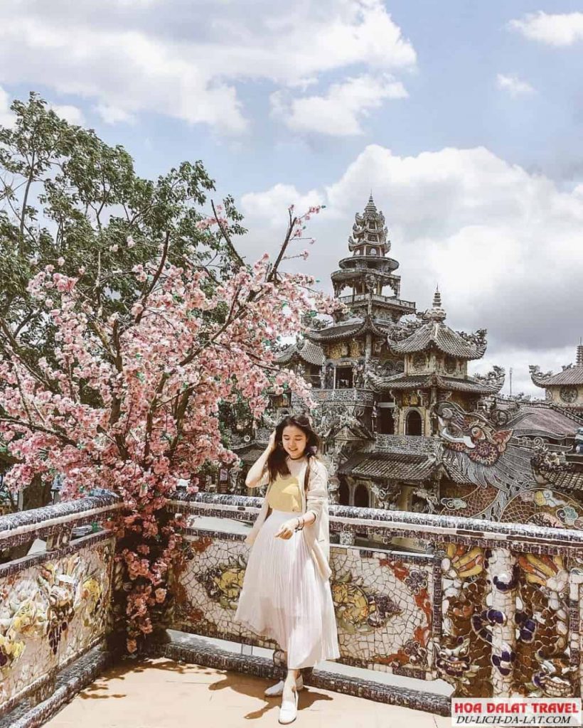 Hình ảnh chùa Linh Phước - check in