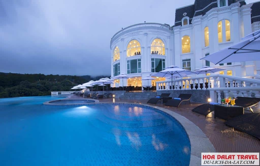 Khách sạn Dalat Wonder Resort