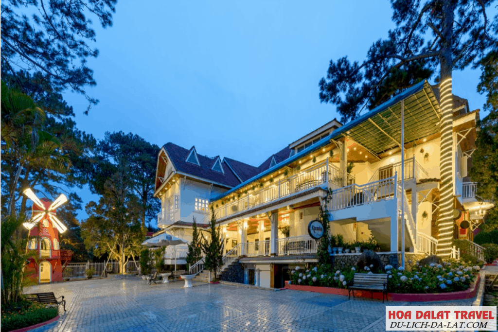 Khách sạn Monet Garden Villa