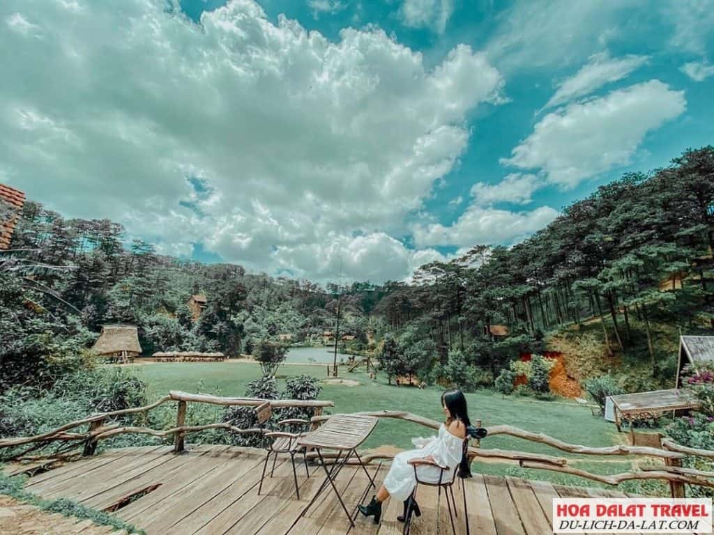 Tham quan Làng Cù Lần trong tour Ma Rừng Lữ Quán Đà Lạt