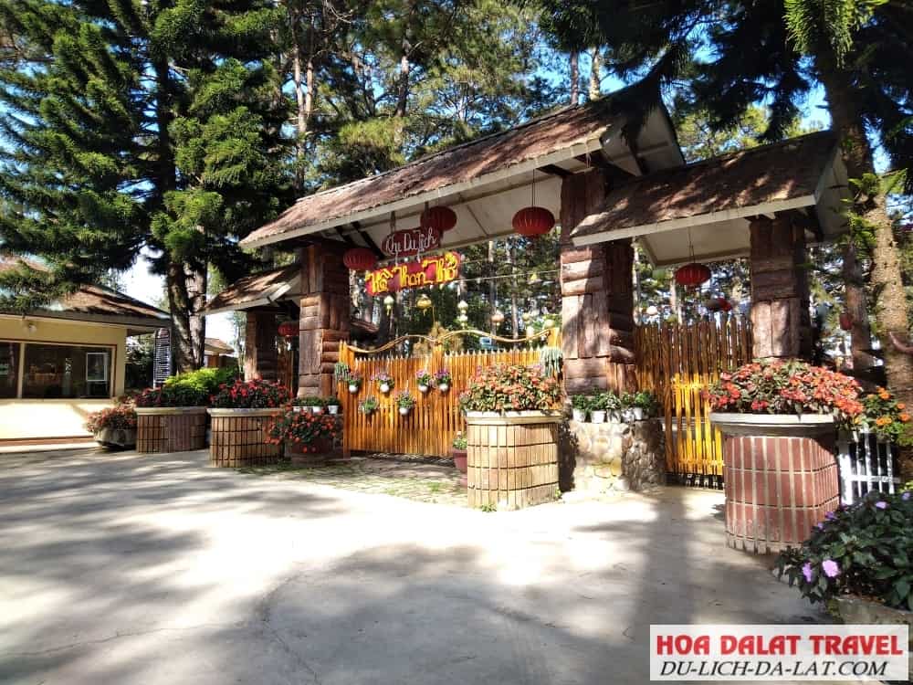 Khu du lịch hồ than thở