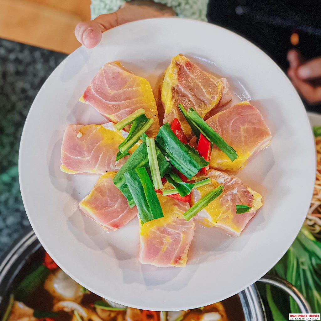 Món lẩu cá tầm ngon