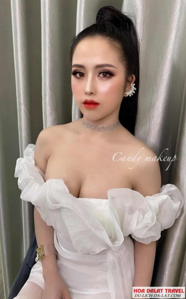 Candy Uyên