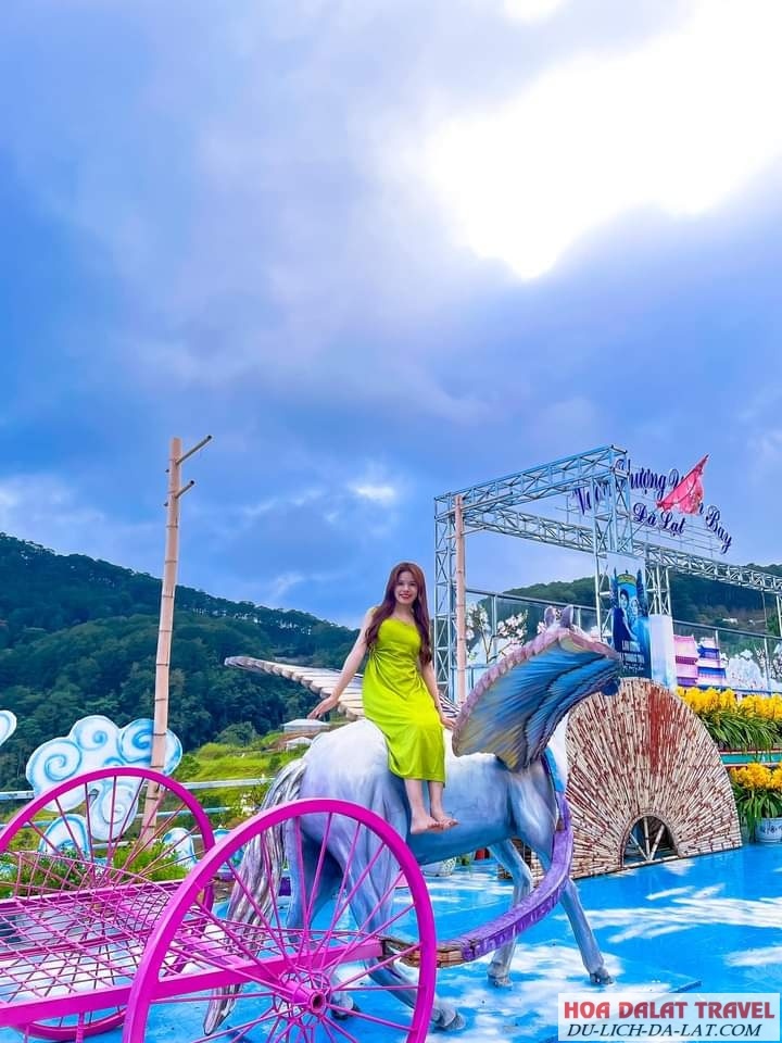 Check-in Vườn Thượng Uyển Bay