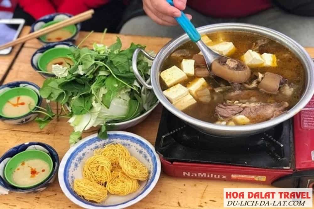 Đồ ăn kèm với lẩu bò