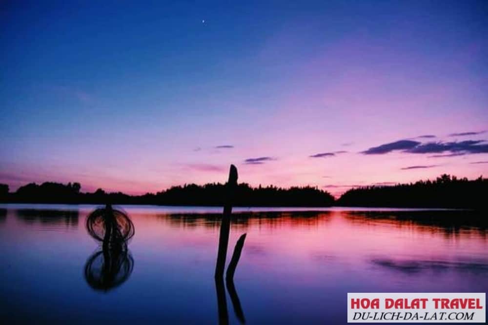 Hồ Nam Phương