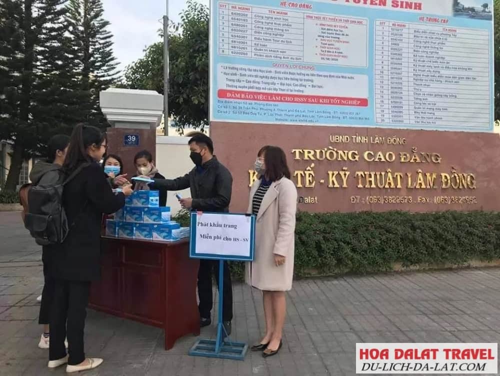Hoạt động ở Trường Cao đẳng Kinh tế - Kĩ thuật Lâm Đồng