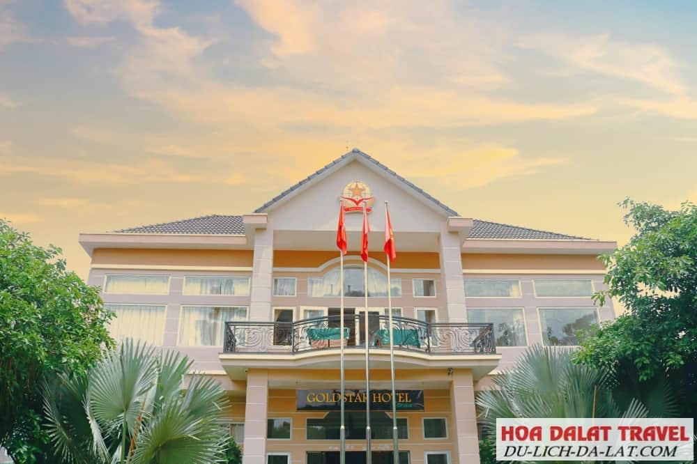 Khách sạn Sao Vàng