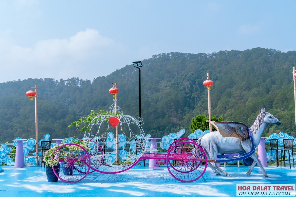 Khu thiên đường bay ở vườn