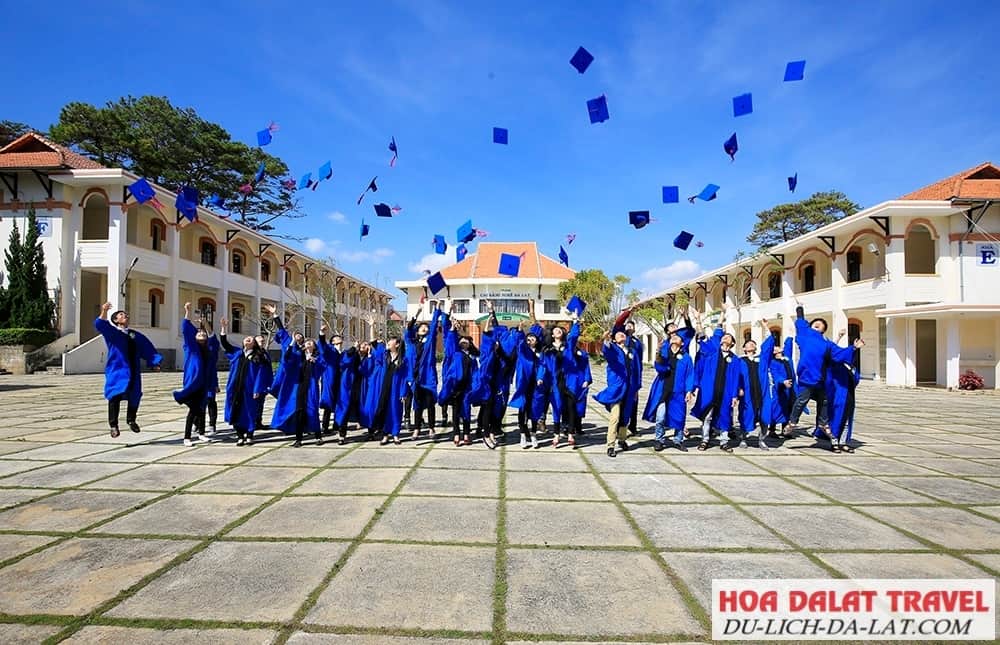 Môi trường học tập chuyên nghiệp