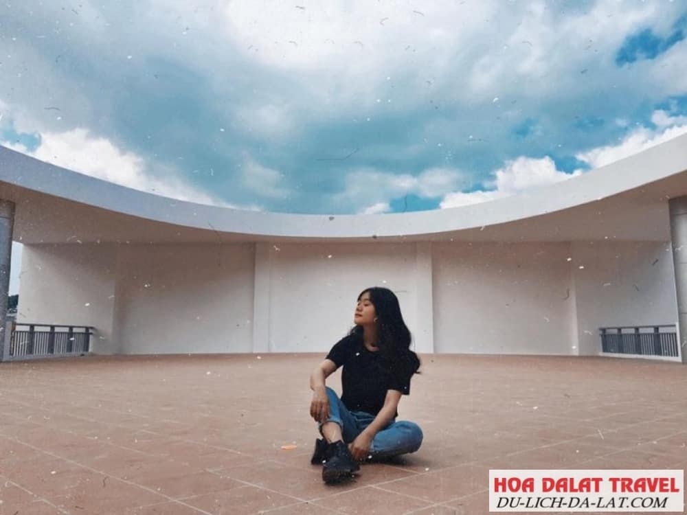 Nơi đây được mệnh danh là công trình đẹp nhất của trường.