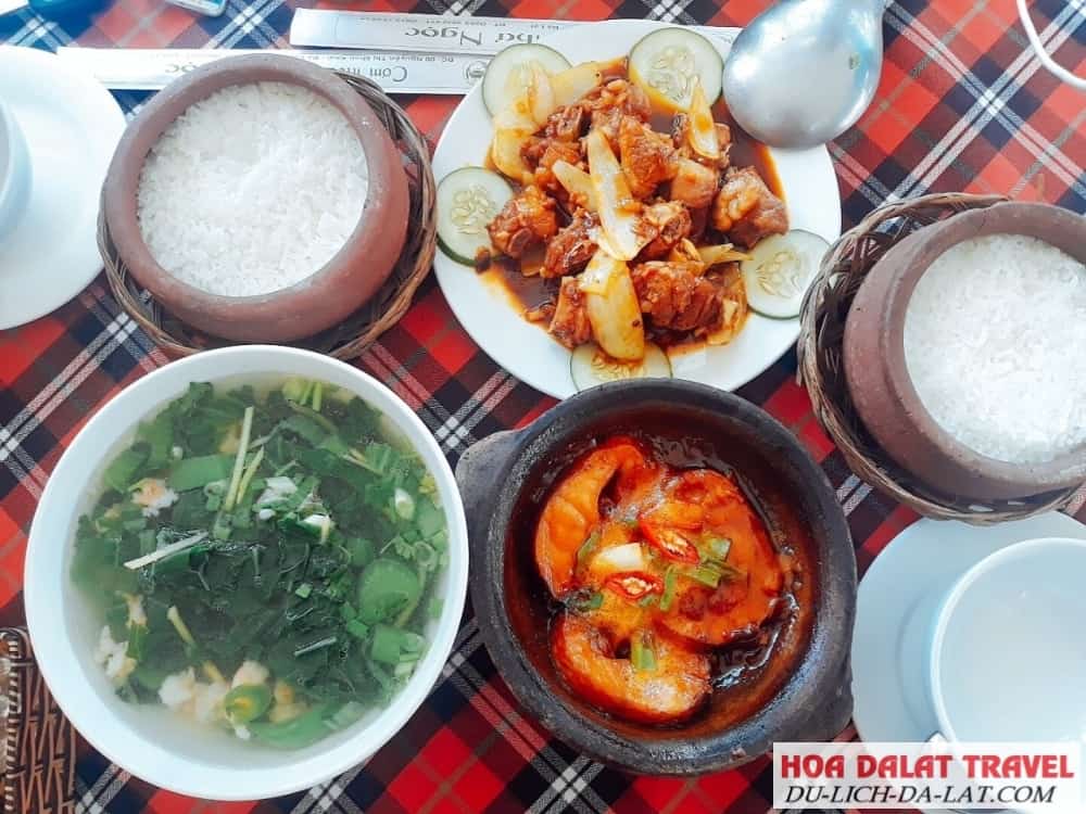 Cơm niêu