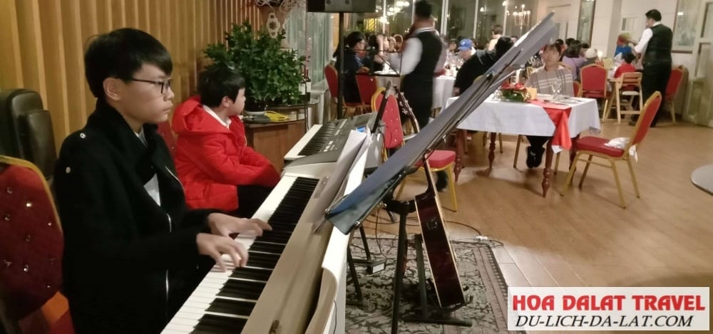 Lớp Nhạc 17 Thi Sách Đà Lạt