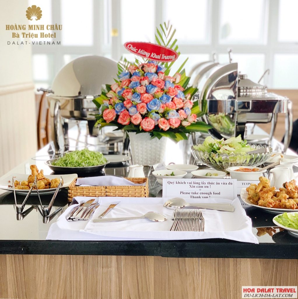 Nhà hàng sang trọng phục vụ những món ăn ngon