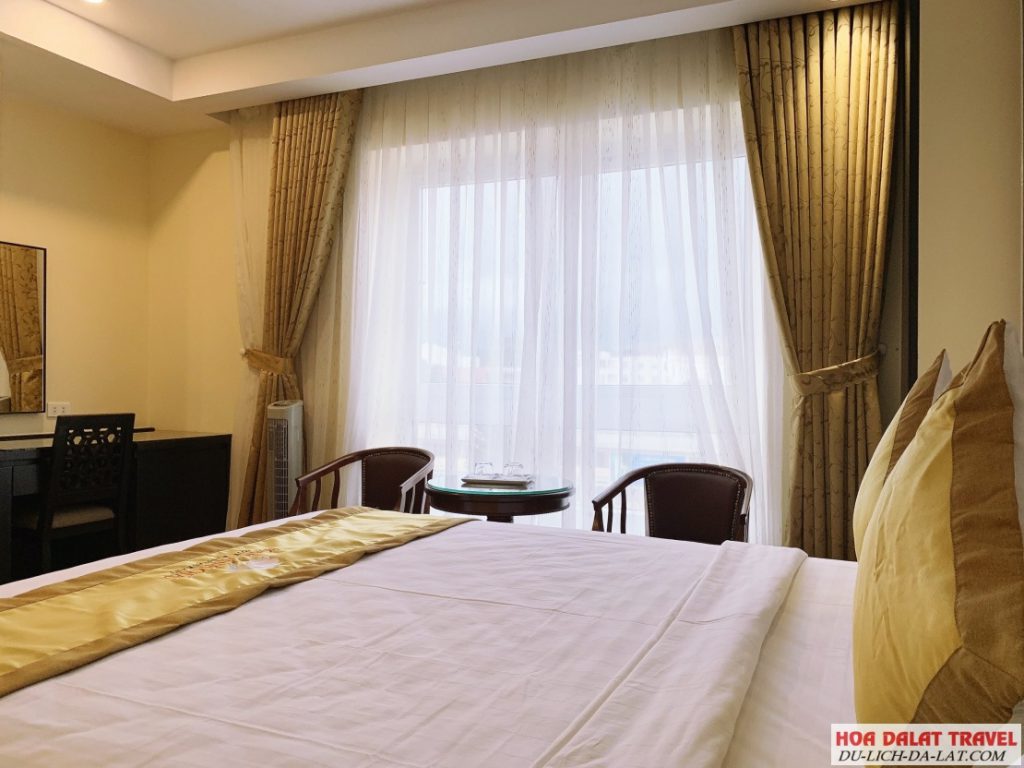 Những căn phòng hướng view khác nhau với cửa sổ lớn