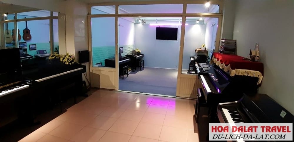 Phòng học Lớp nhạc Mimosa
