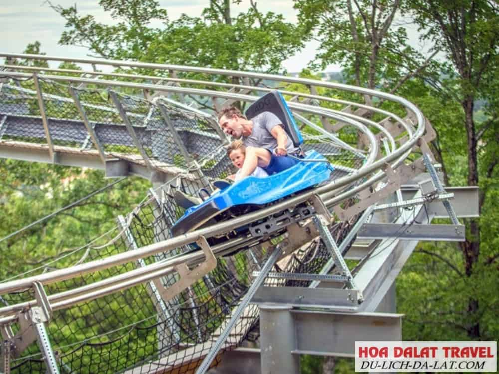 Máng trượt Dambri