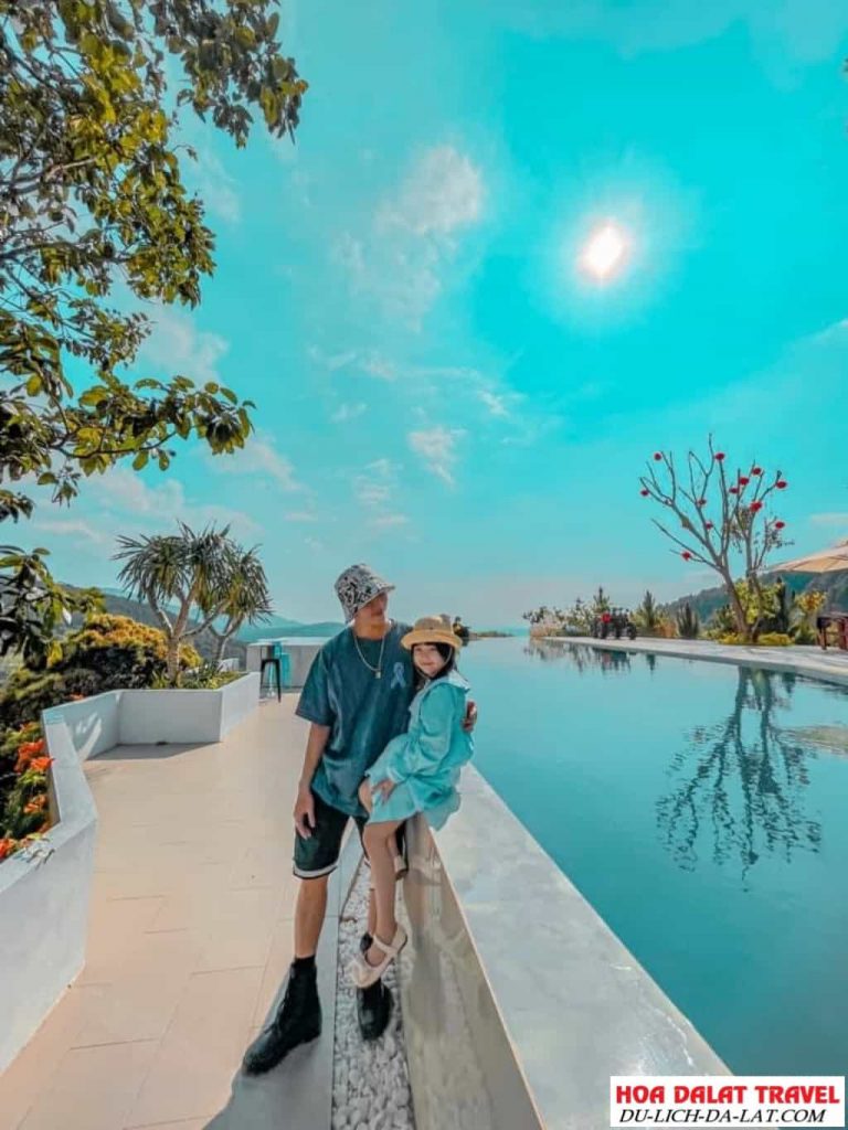 Check in hồ vô cực