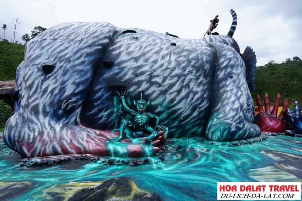khu du lịch Quỷ Núi là một điểm đến lý tưởng đấy