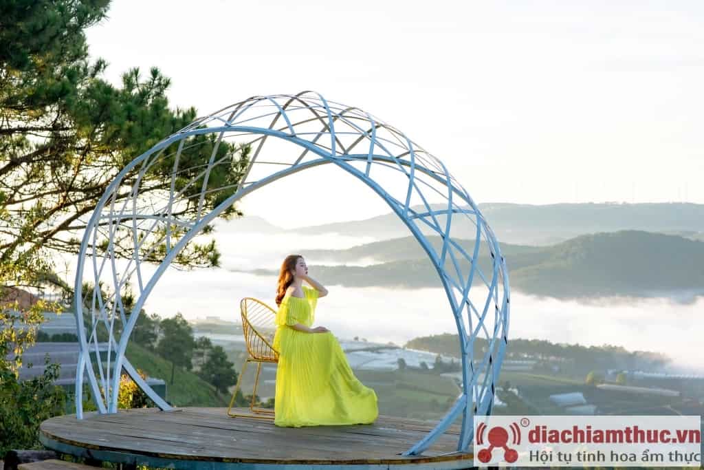 Buổi sáng khi bình minh ló dạng