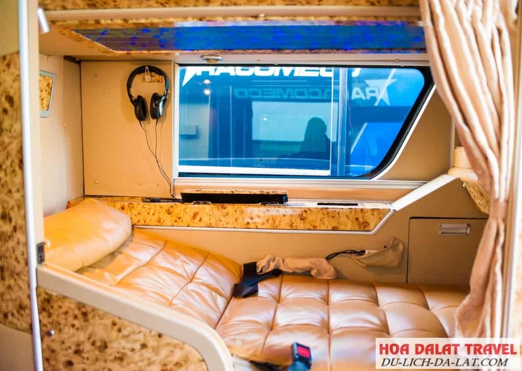 Nội thất trong xe được thiết kế bằng chất liệu da cao cấp