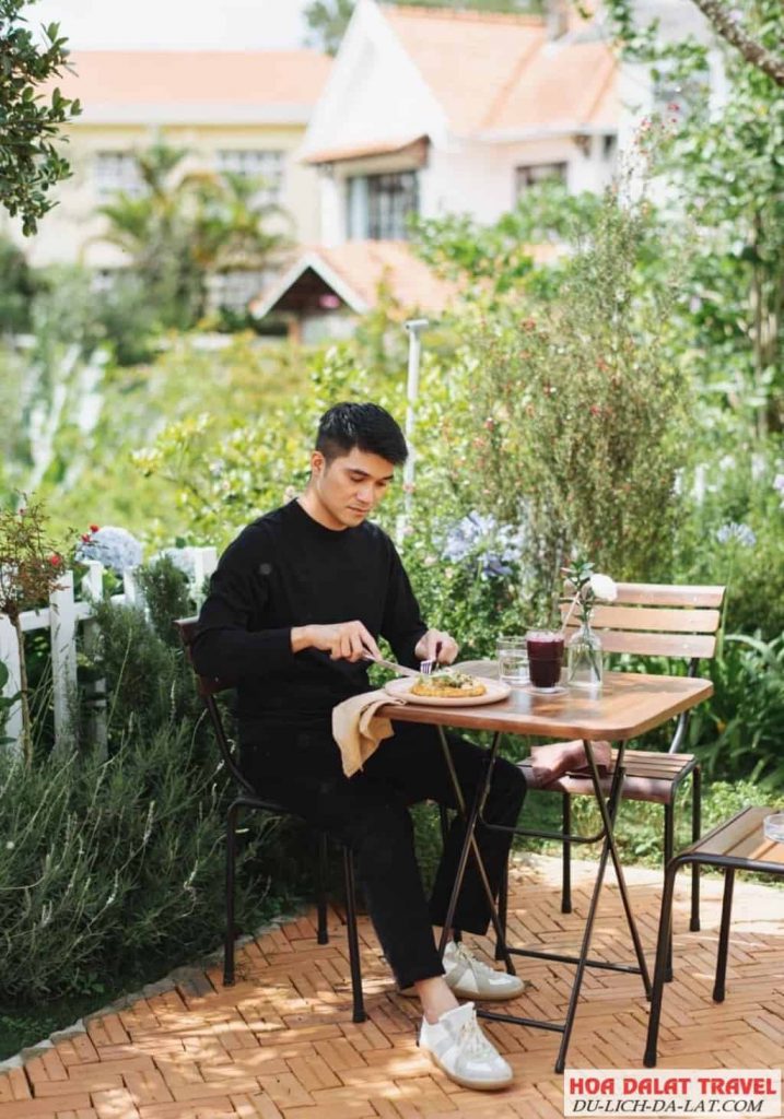 Thời gian mở cửa của Hill Hill Café & Restaurant