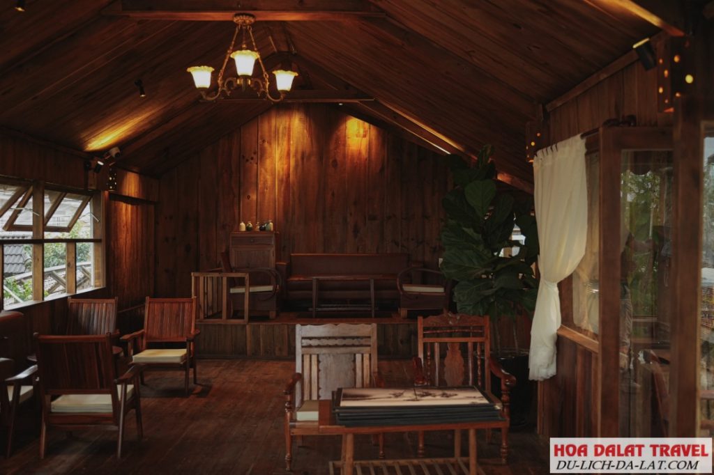 Không gian bên trong tiệm
