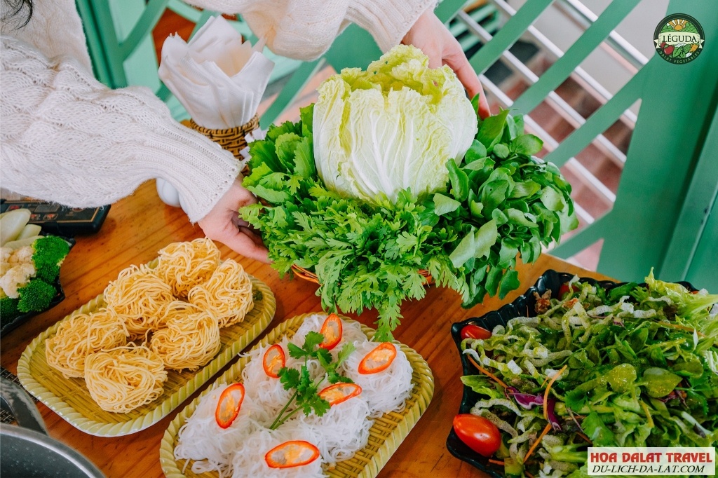 Buffet rau Đà Lạt - Nhà hàng Léguda