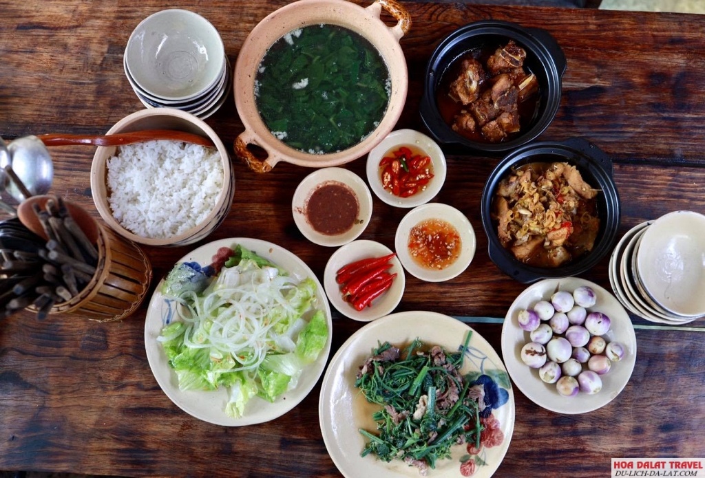 Cơm Nhà Xưa