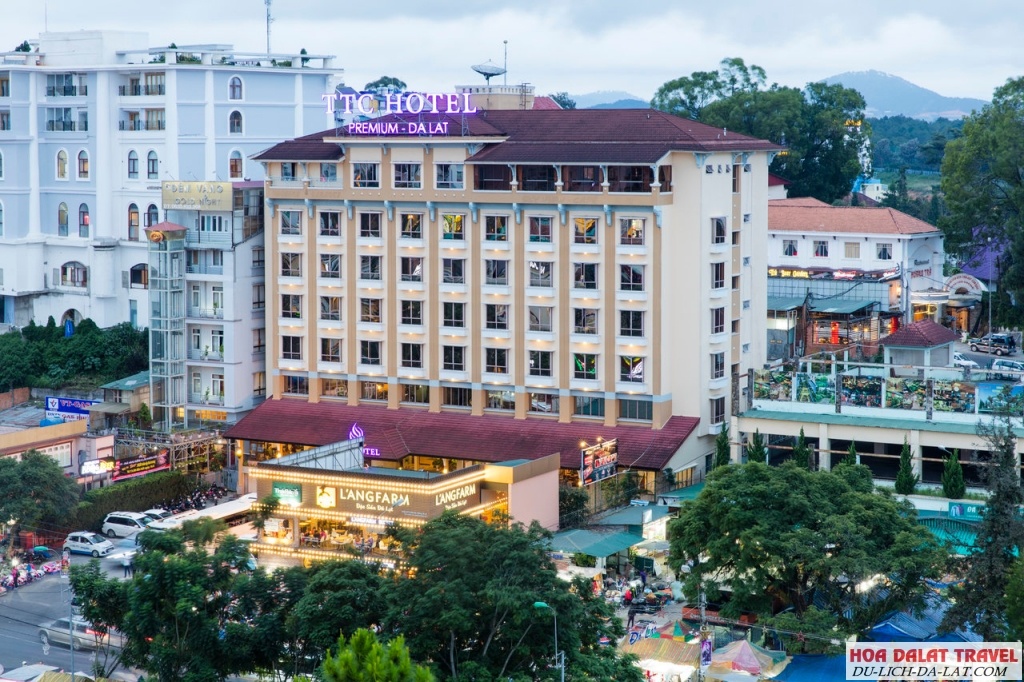 Khách sạn TTC Hotel Premium