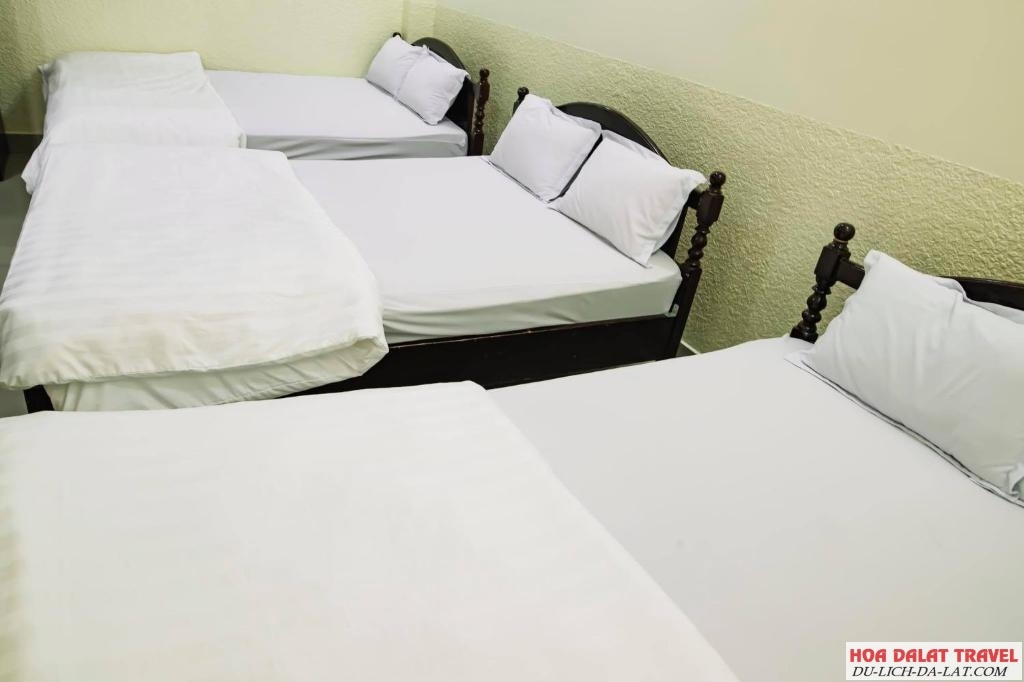 Khách sạn Xuân Quỳnh