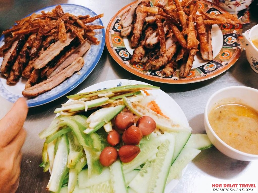 Nem Nướng Bà Hùng