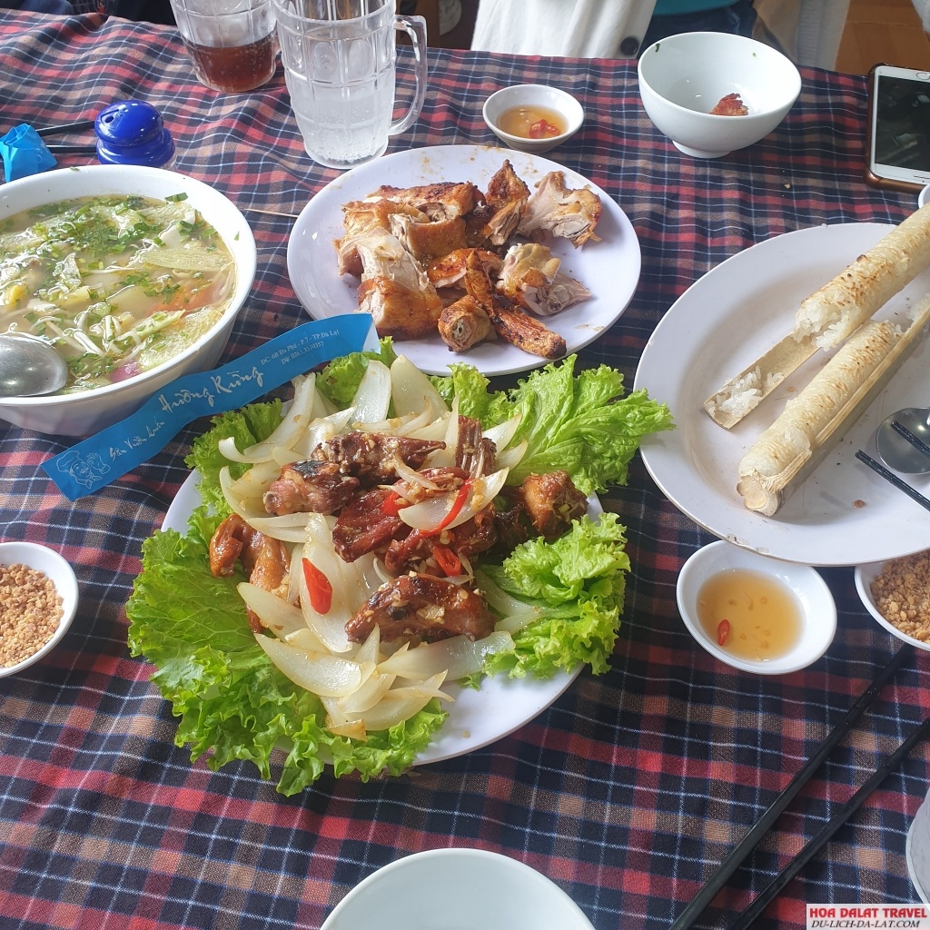 Quán Ăn Hương Rừng