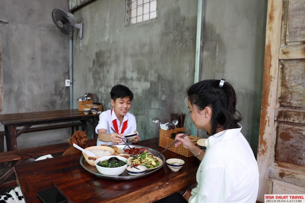 Quán Hồi Xưa. Đà Lạt