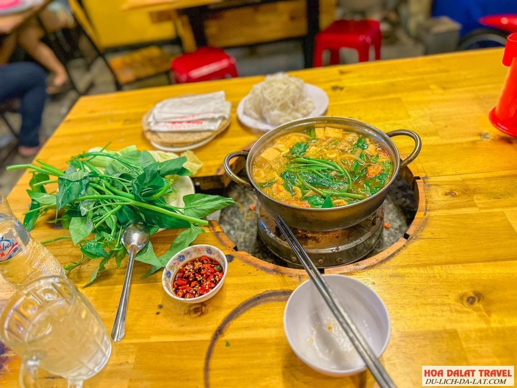 Lẩu cá tầm Ngư Sơn