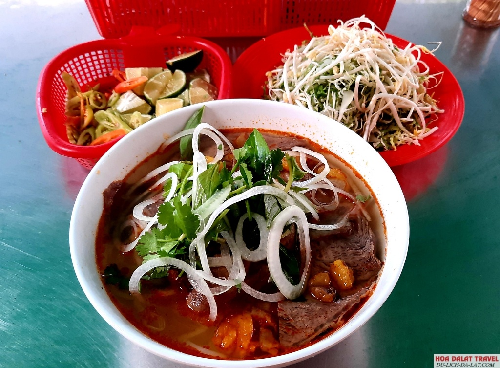 MÓn Bún Bò Huế Công