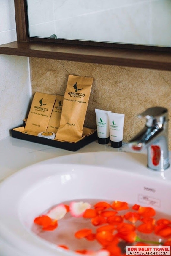 Mỗi phòng đều được trang bị tiện nghi đầy đủ