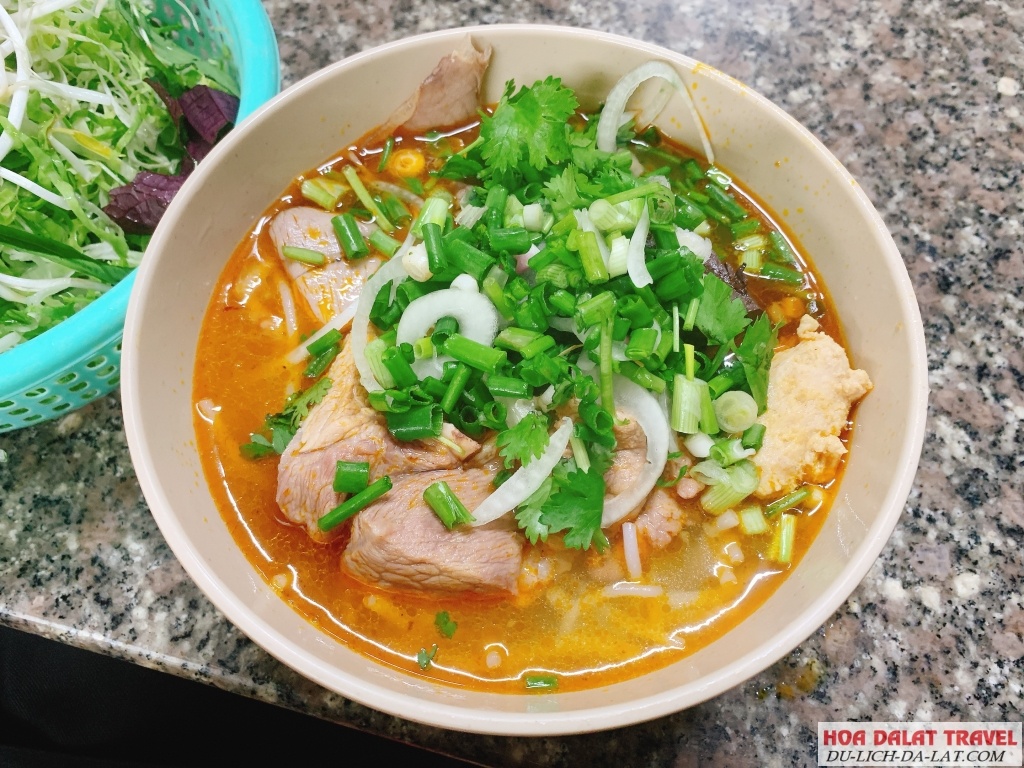 Quán Bún Bò Huế – Mì Quảng Út Vân
