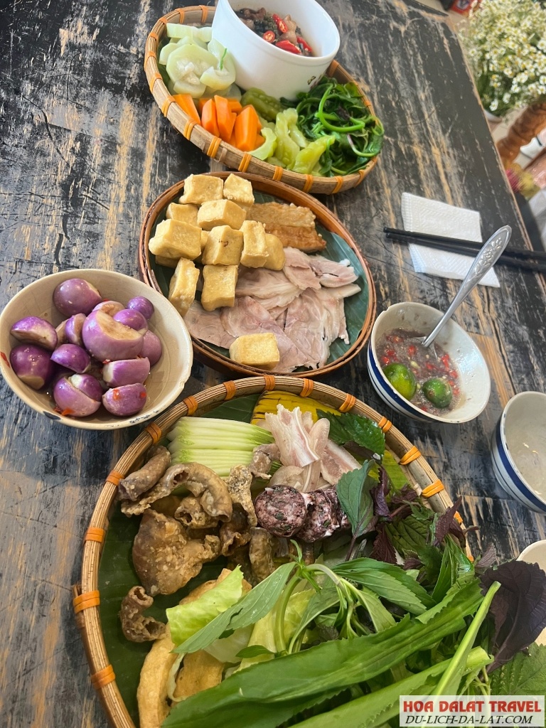 Quán Bún Đậu Cô Oanh