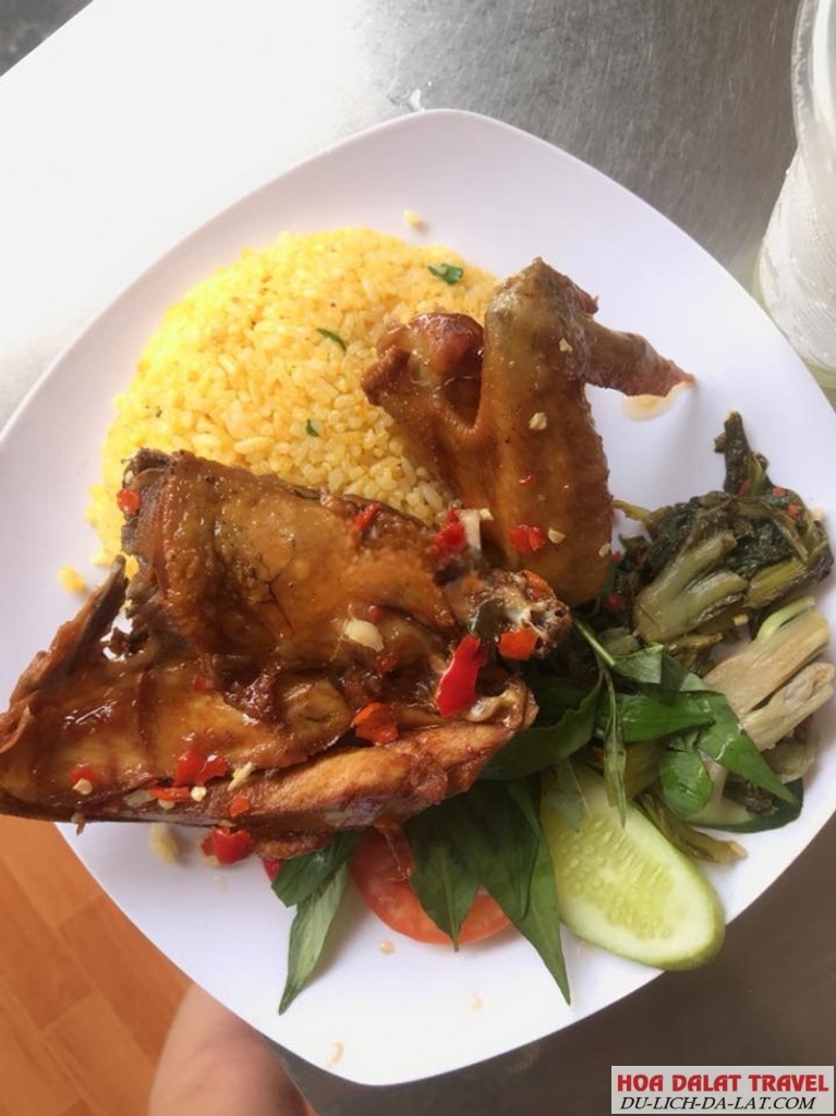 Quán cơm gà Sơn Ký 2