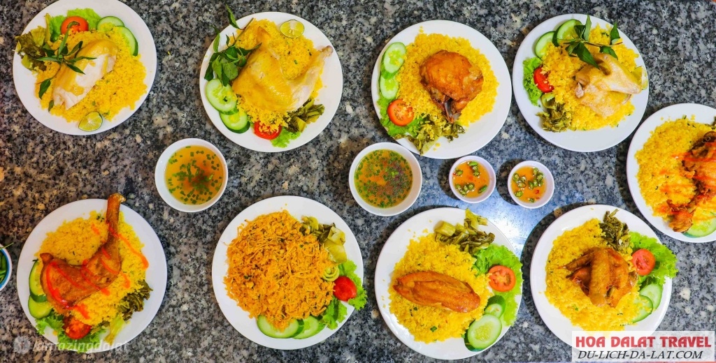 Quán cơm gà xối mỡ Lân Hà