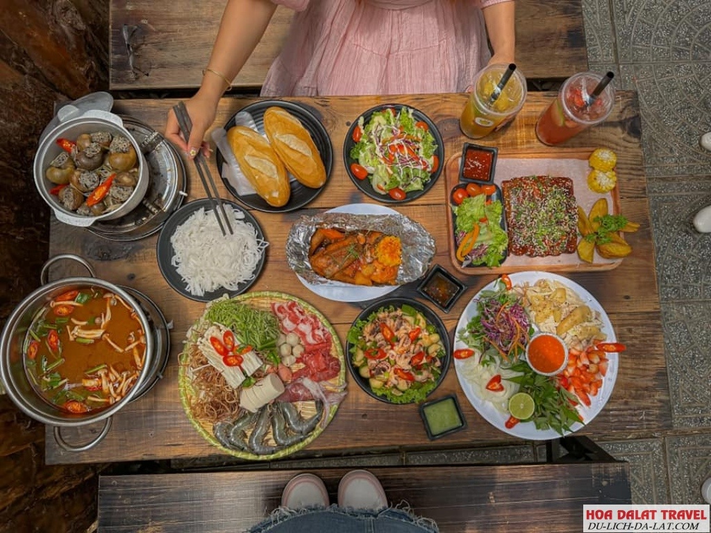Tiệm Gà Túk Túk Đà Lạt