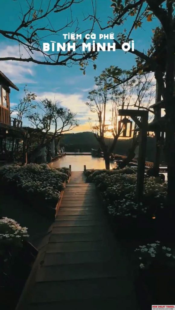 Khung cảnh tuyệt vời tại tiệm cafe Bình Minh Ơi