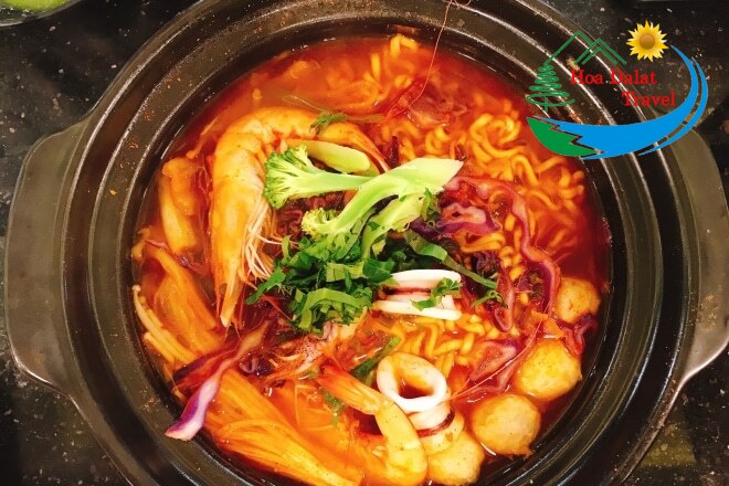 Mì cay Naga Đà Lạt
