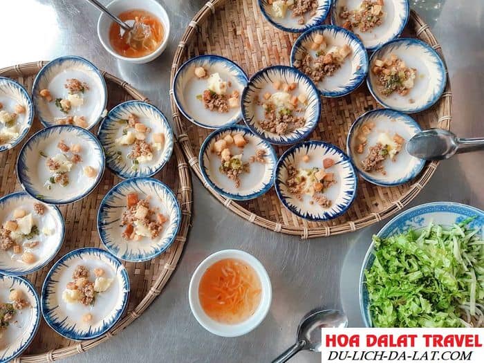 Quán bánh bèo – bánh ướt lòng gà Hằng Đà Lạt