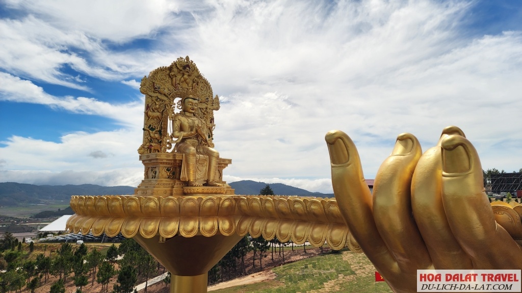 Tượng Phật Trường Thọ