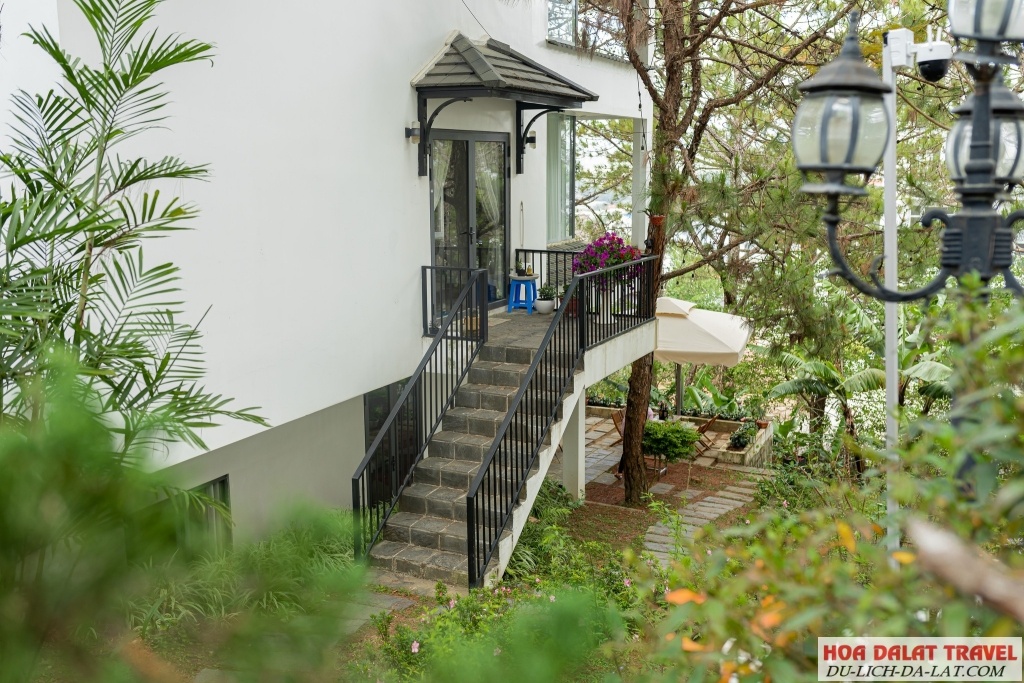 Villa có vị trí thuận lợi nằm gần trung tâm