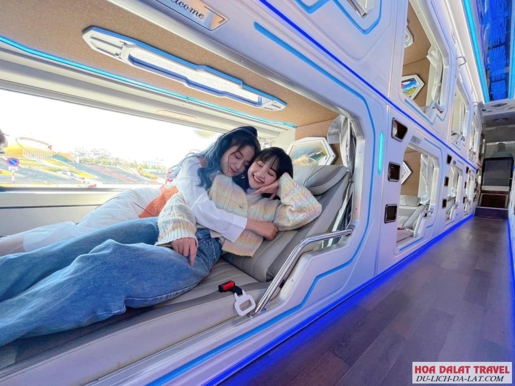 Hành khách có thể sử dụng chung phòng cùng bạn bè, người yêu, người thân