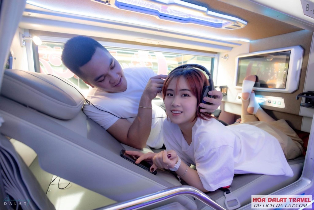 Hệ thống tiện ích đa dạng được tích hợp ở Limousine phòng đôi Đà Lạt Trong Tôi