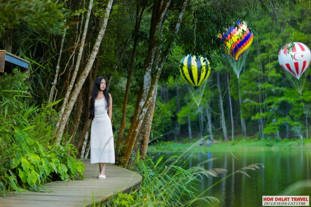 Khu tiểu cảnh ven hồ sẽ là địa điểm chụp ảnh lý tưởng